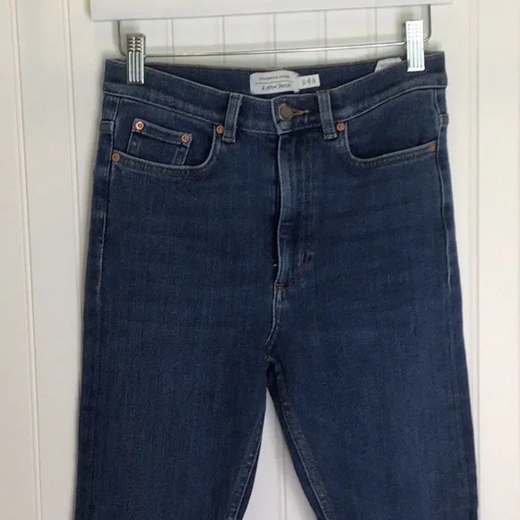 💖& Other Stories | Cropped Raw Hem Jeans Size 27 - Picture 4 of 11